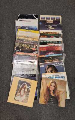 ASSORTED VINYLS
