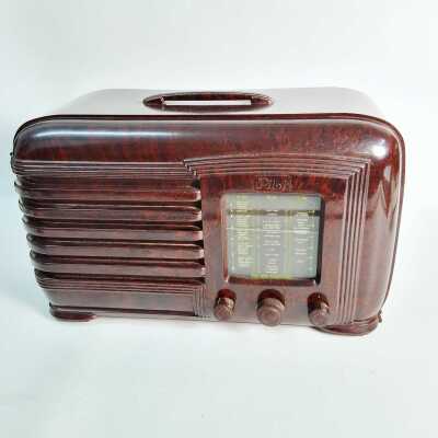 BAKELITE RADIO