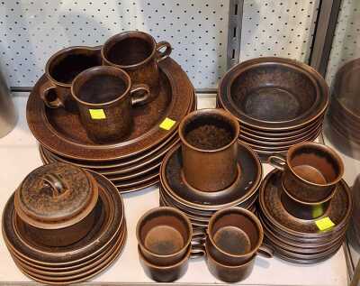 ARABIA DINNERWARE