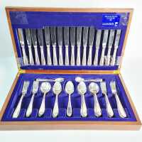 CUTLERY SET