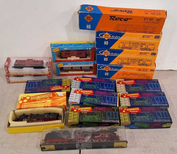 MODEL TRAINS