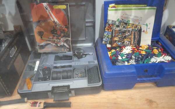 TOYS