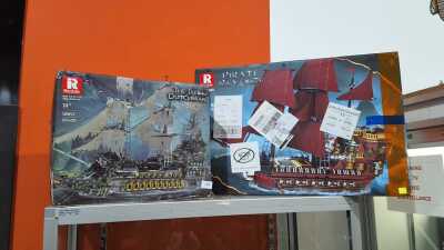 BUILDING KITS