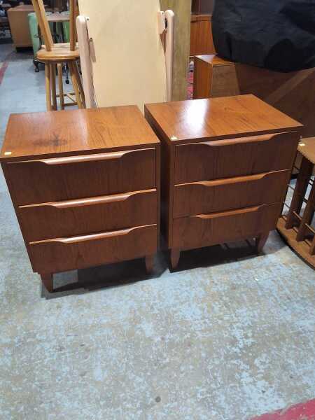 BEDSIDE CABINETS