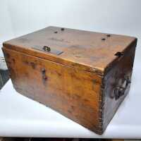 SHIPS TRUNK