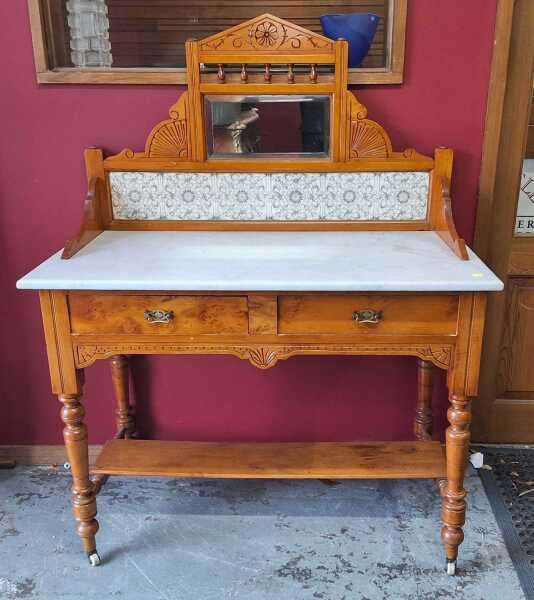 WASHSTAND