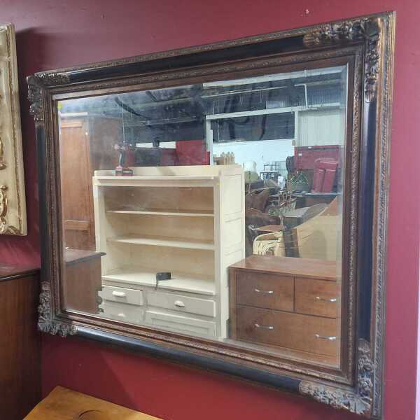 WALL MIRROR