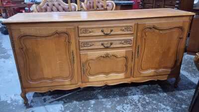 SIDEBOARD