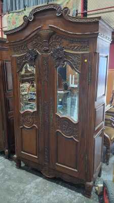 Armoire