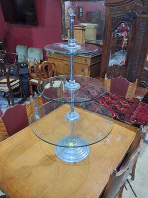 CAKE STAND