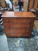 CHEST OF DRAWERS