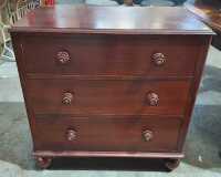 CHEST OF DRAWERS
