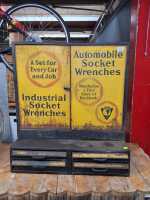 TOOL CABINET