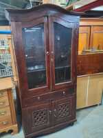 DISPLAY CABINET