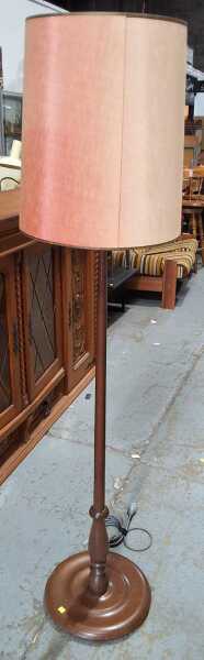 STANDARD LAMP