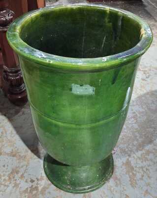 277 · CERAMIC URN