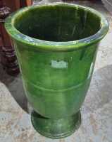 CERAMIC URN