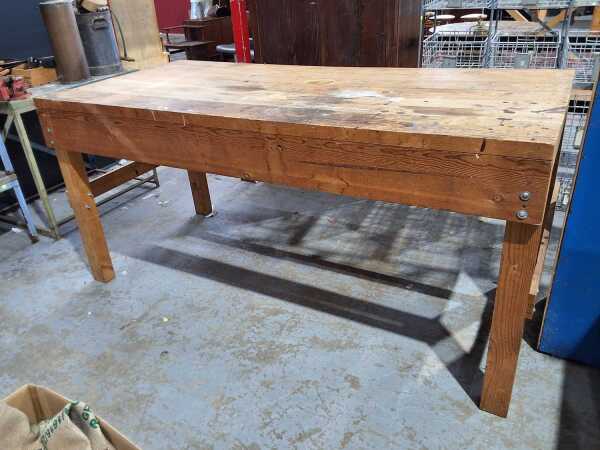 WORKSHOP BENCH