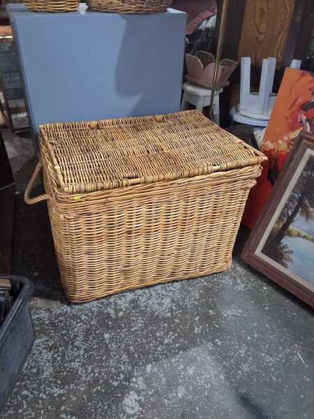 CANE BASKET