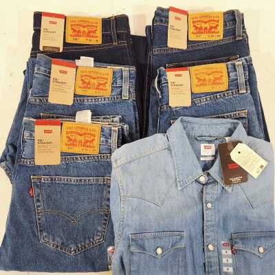 Levis