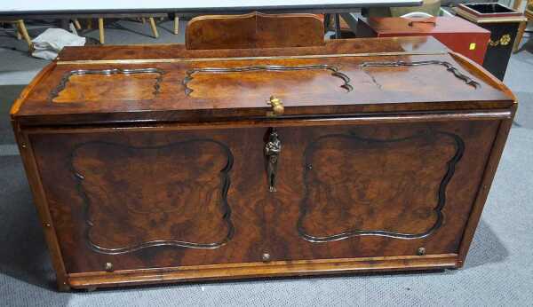 TRUNK