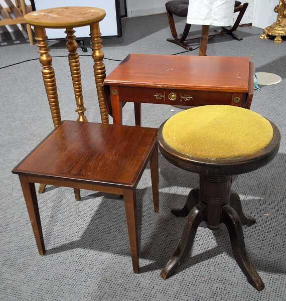 FURNITURE LOT