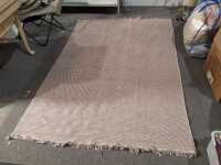 FLOOR RUG