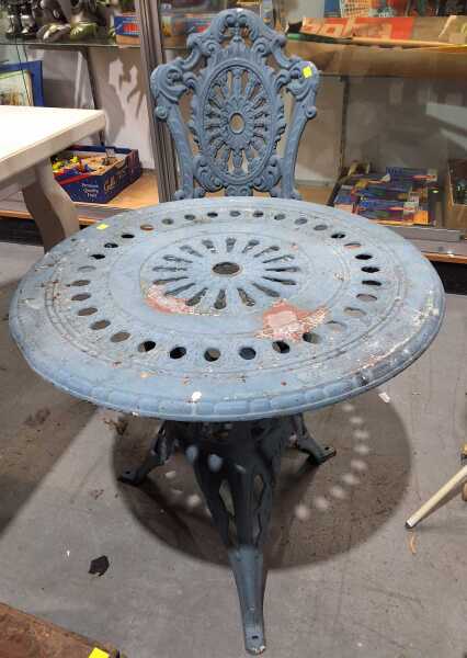 PATIO SET