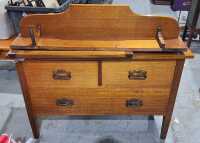DRESSING TABLE