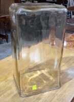 BATTERY JAR