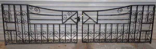 DRIVEWAY GATES