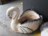SWAN PLANTER - 2