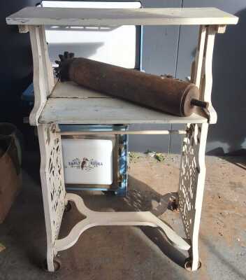 Laundry Mangle