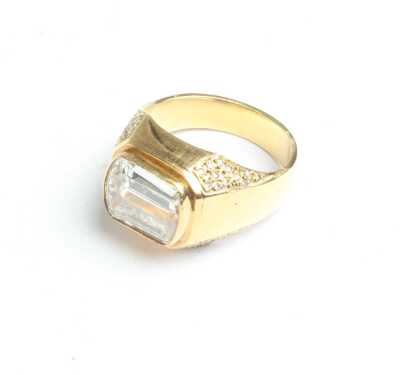 GOLD RING