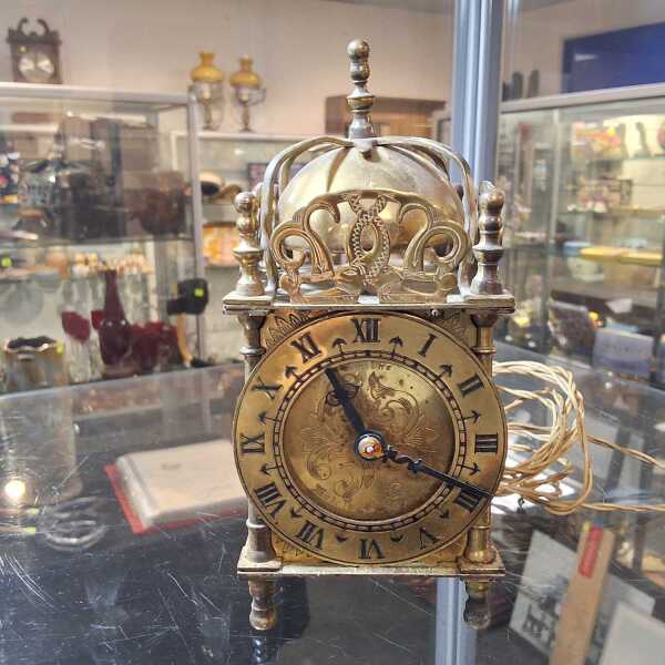 TABLE CLOCK