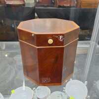 TEA CADDY