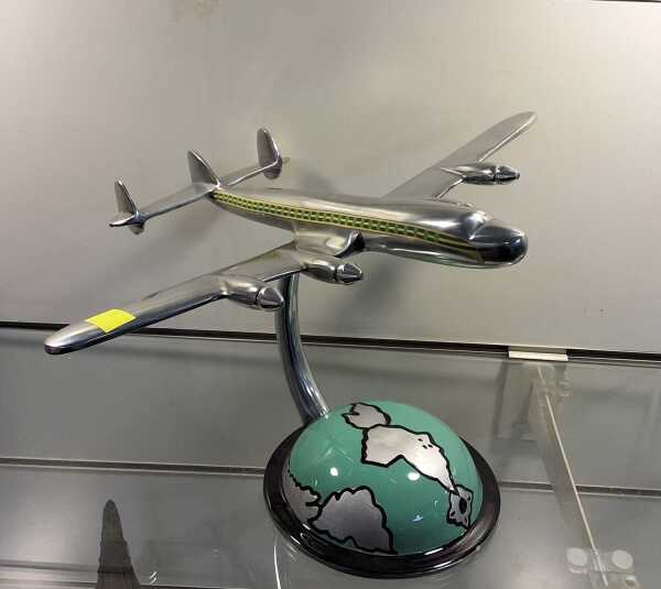 DESK STAND