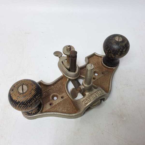 ROUTER PLANE