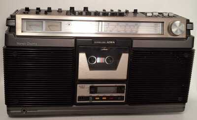 VINTAGE RADIO
