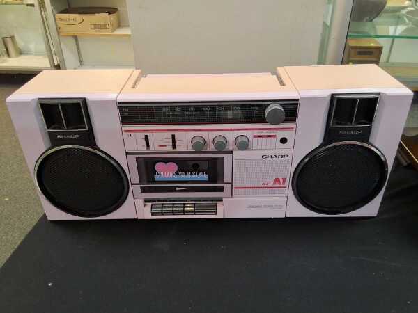 BOOM BOX