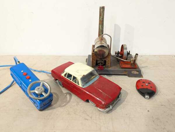 TIN TOYS