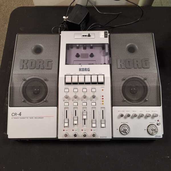 CASSETTE RECORDER