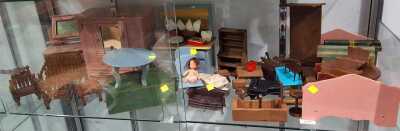 Dollhouse Furniture