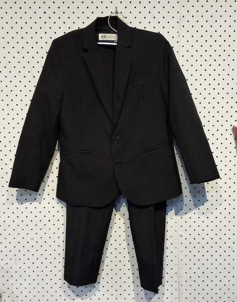 CHILDS SUIT