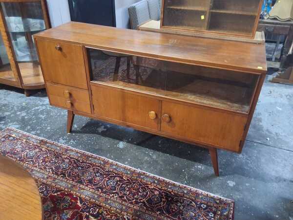 SIDEBOARD