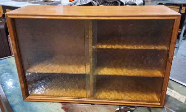 WALL SHELVING