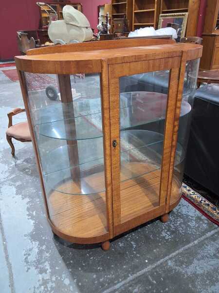 DISPL&Agrave;Y CABINET