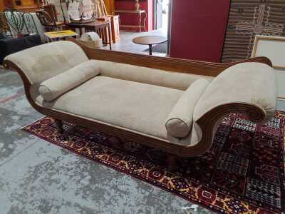 French Style Lounge