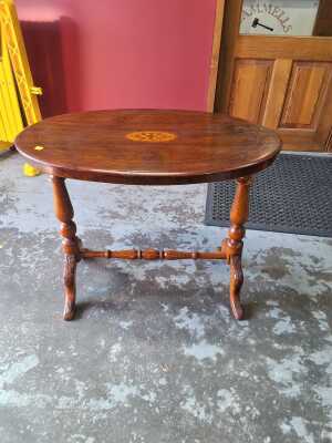 Salon Table