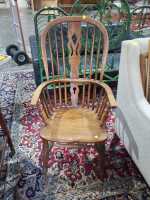 WINDSOR CHAIR